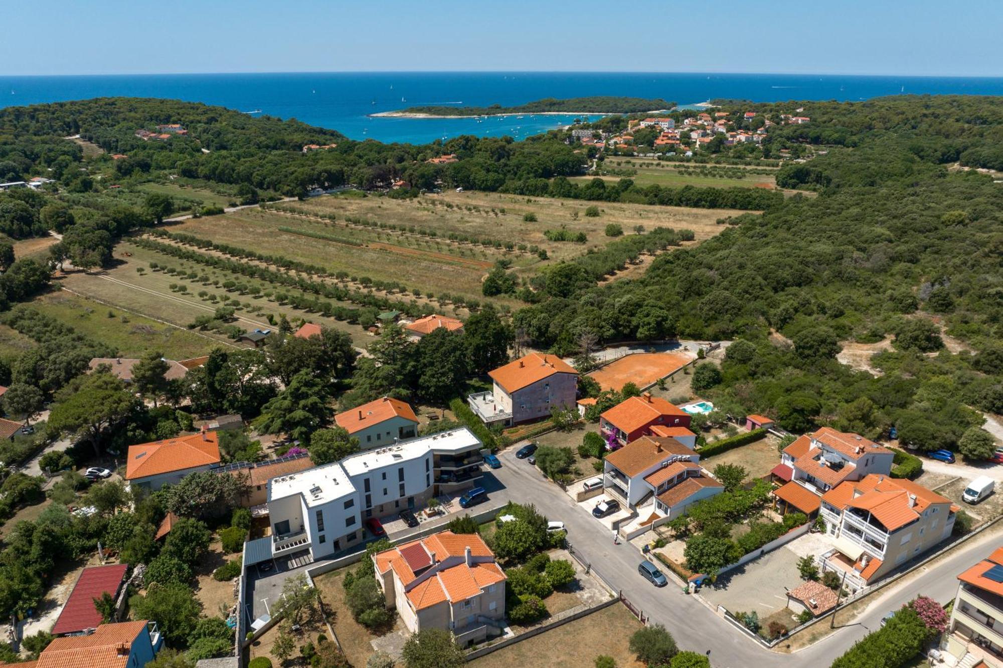 Luxury Apartments Villa San Avia Banjole Exterior photo